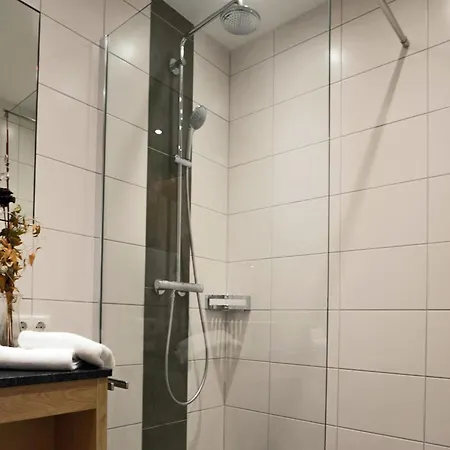 Chalet In Mayrhofen Near Ski Lifts, Cleaning Included Apartman *